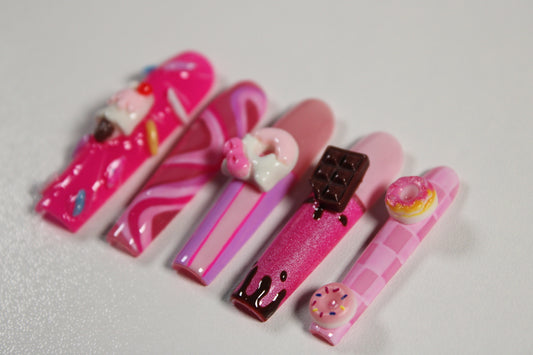 SWEET TOOTH