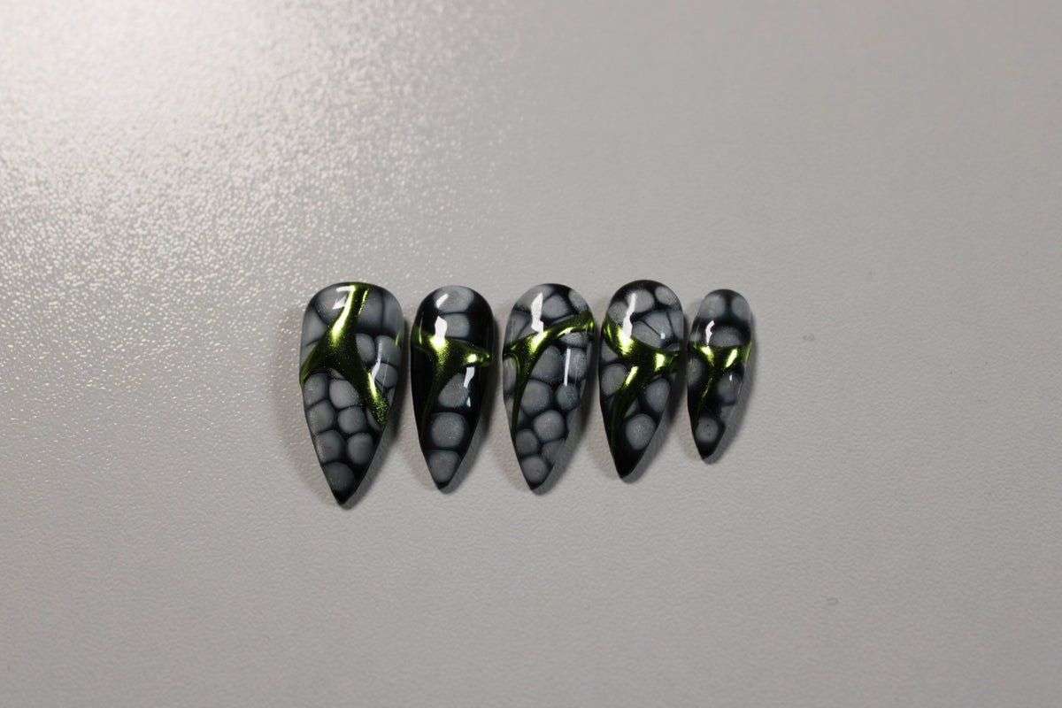 GREEN VENOM
