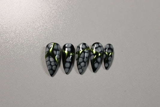 GREEN VENOM